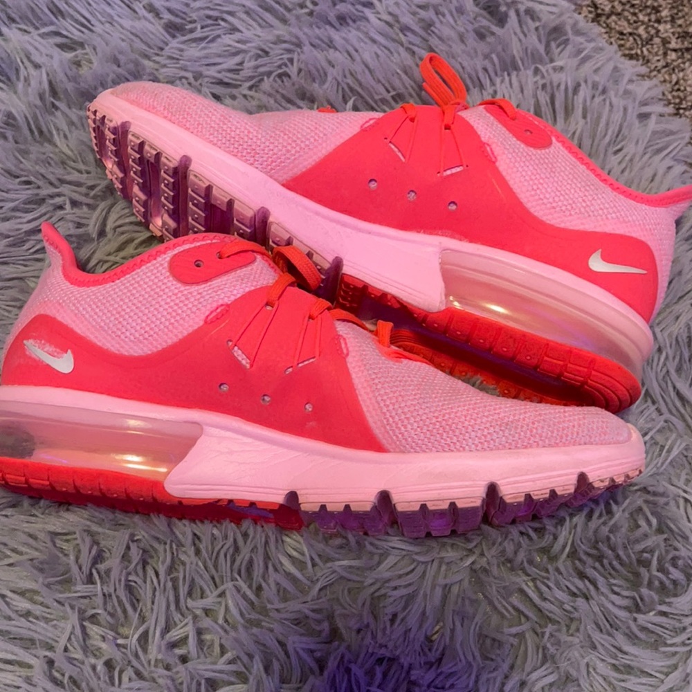 nike air max sneakers
